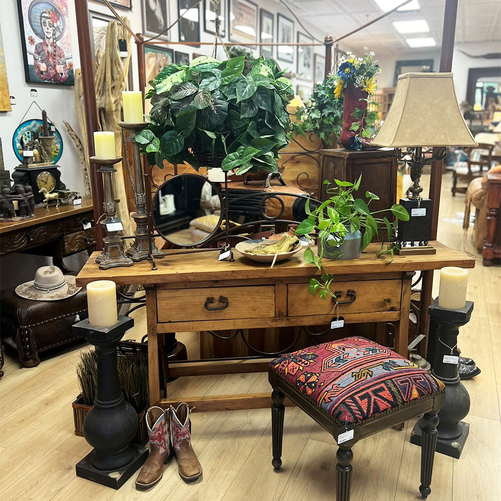 entry table with lamp and sotuhwestern fabric stool